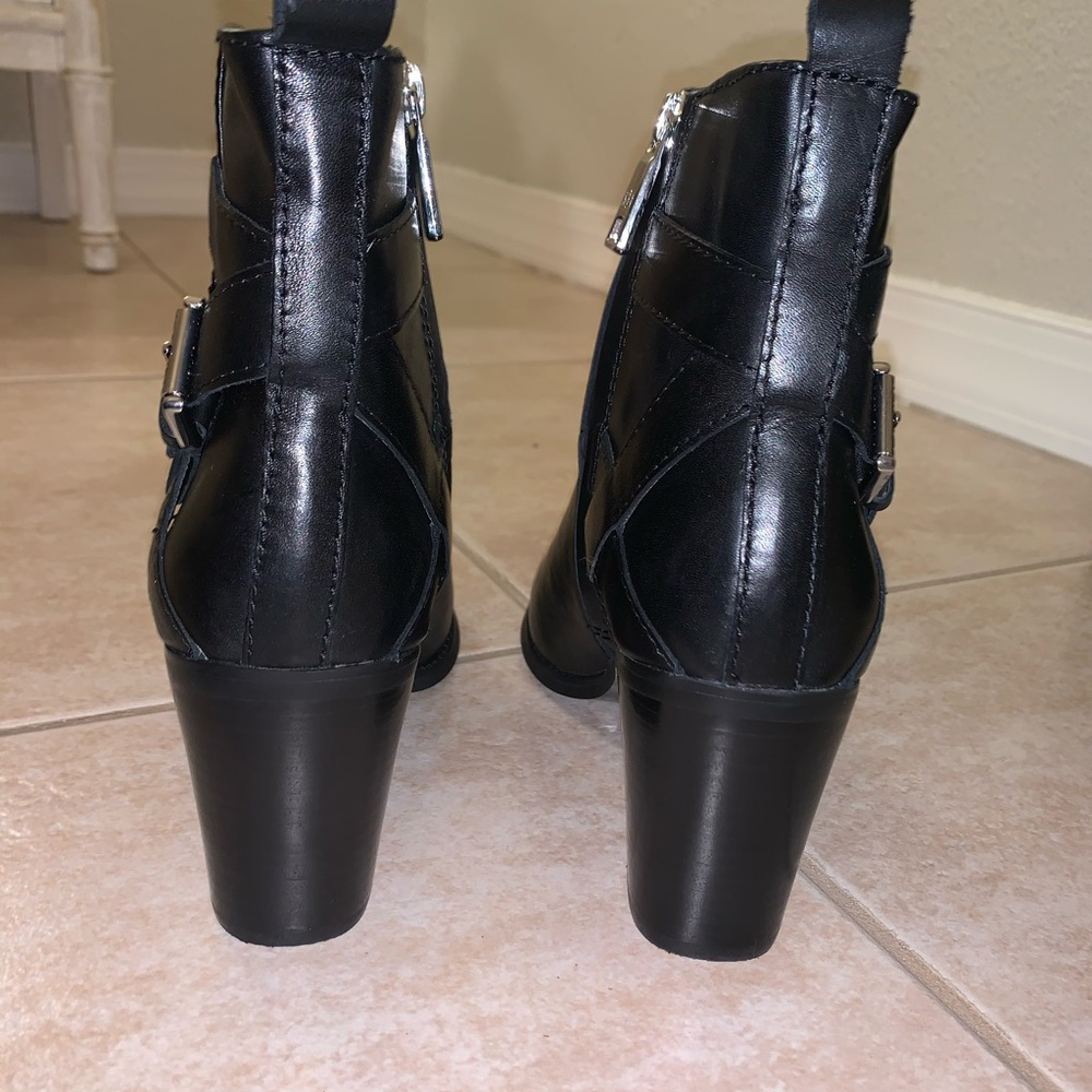 Ralph Lauren Cassy Leather Ankle Booties - Picture 3 of 7